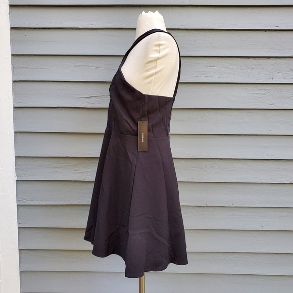 Lulu's Norma Black Cross Strap Skater Mini Dress Women's Size Medium M - Picture 4 of 6
